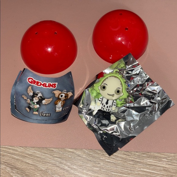 Beetlejuice Keychain BN - Picture 2 of 2